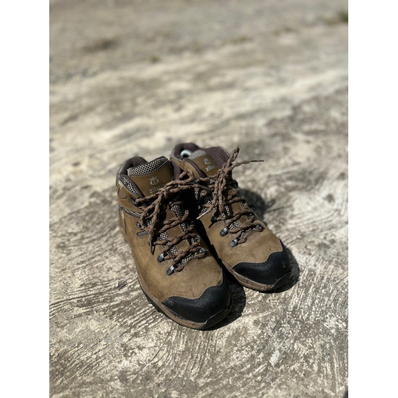 SEPATU GUNUNG SECOND ORIGINAL ZIBEN