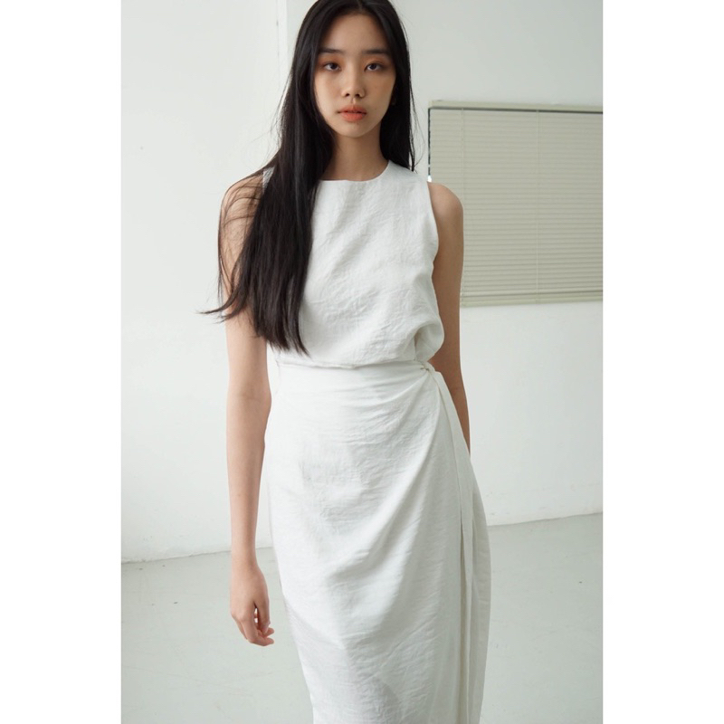 Your pafon preloved - babba dress in broken white | baju kondangan claryn baesic oudre avgal sakara 