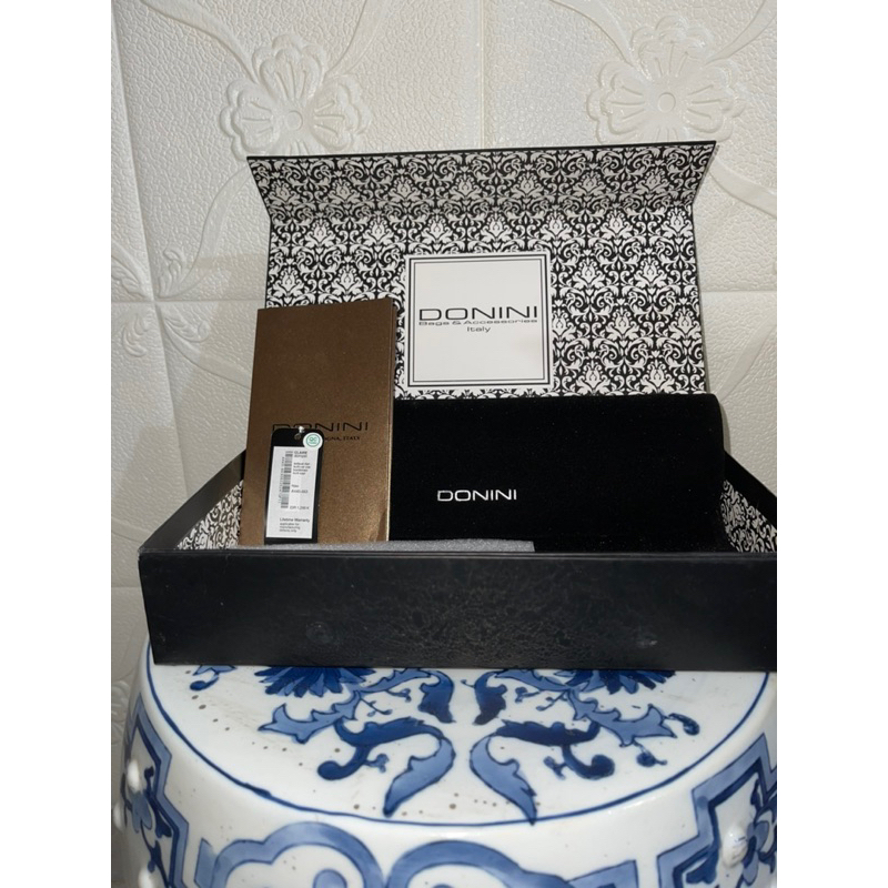 Preloved Original Dompet DONINI CLARE