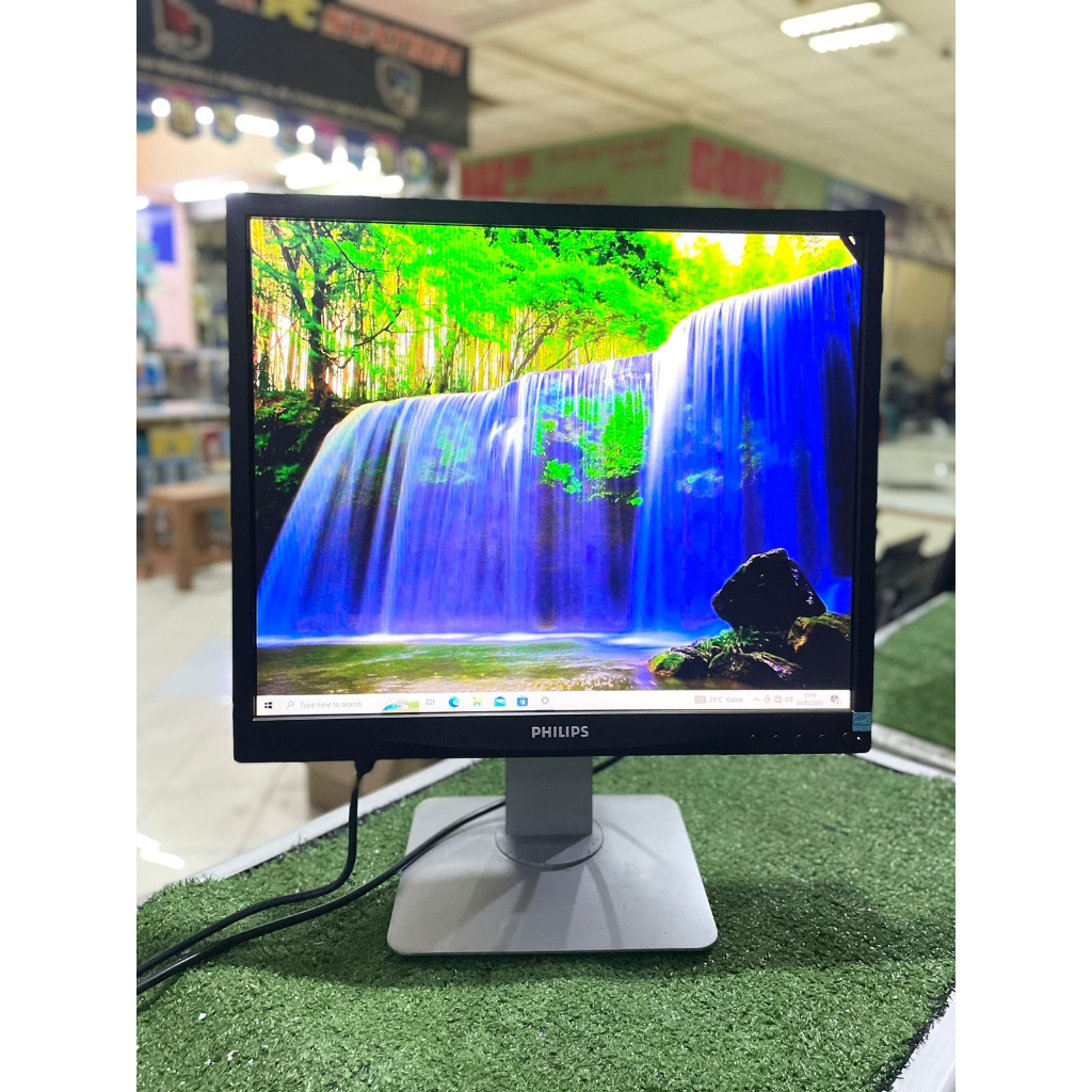 monitor second 19 inch lcd Portaid / Monitor Kotak Bekas 19 Inch