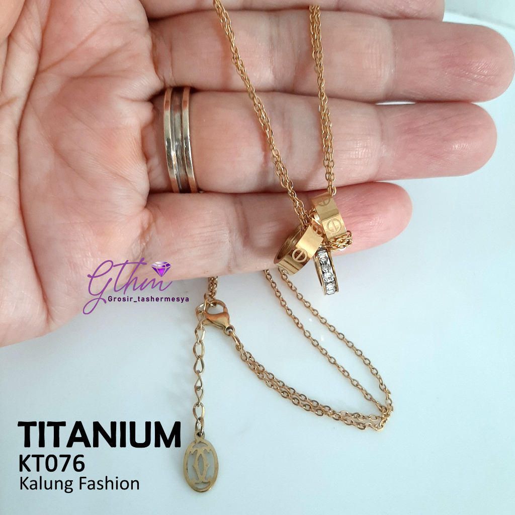 Kalung titanium 3ring hollow lucu mewah untuk wanita muda dinamis sosialita