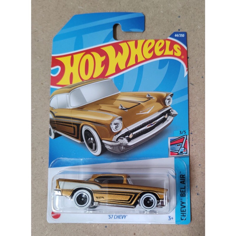 HOT WHEELS '57 CHEVY BEL AIR (GOLD)