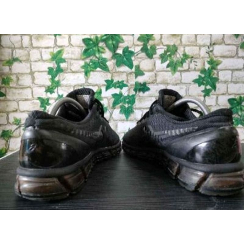 sepatu asics fullblack