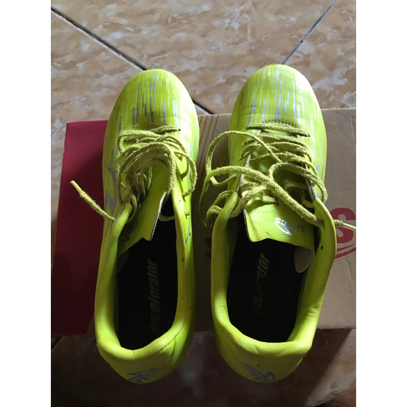 sepatu bola ls reborn size 40 second
