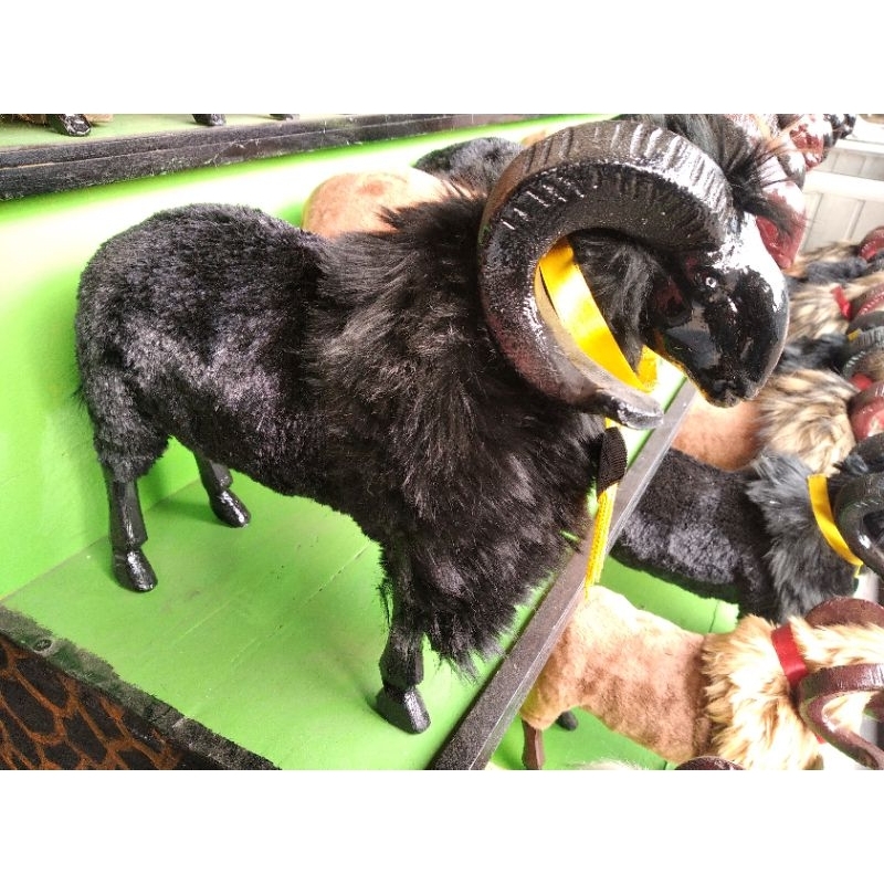 MINIATUR HIASAN RUMAH DOMBA GARUT