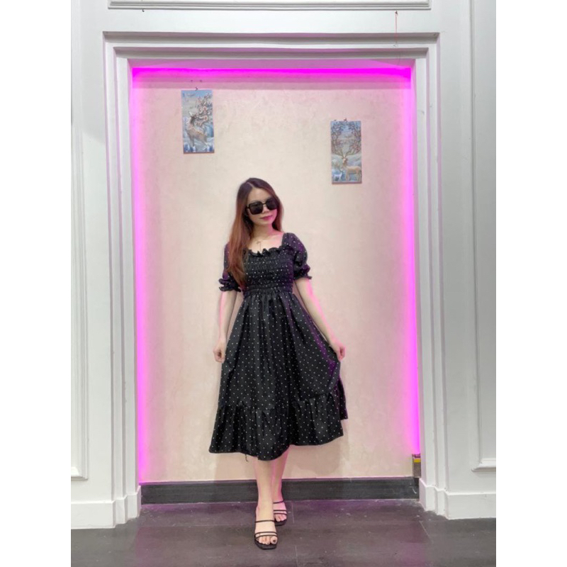 RD FASHION - SMOCKED DRESS / Gaun musim panas kasual baru Lengan pendek smocked dress lipit bunga dengan dasi belakang / gaun kasual A-line gaun smocked berlipat bunga lengan pendek-ONDE HITAM