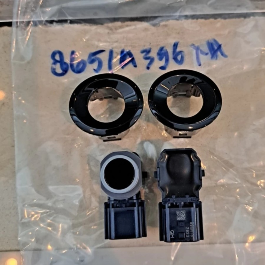 Sensor bumper depan Pajero sport bagian samping Mitsubishi Pajero 2021