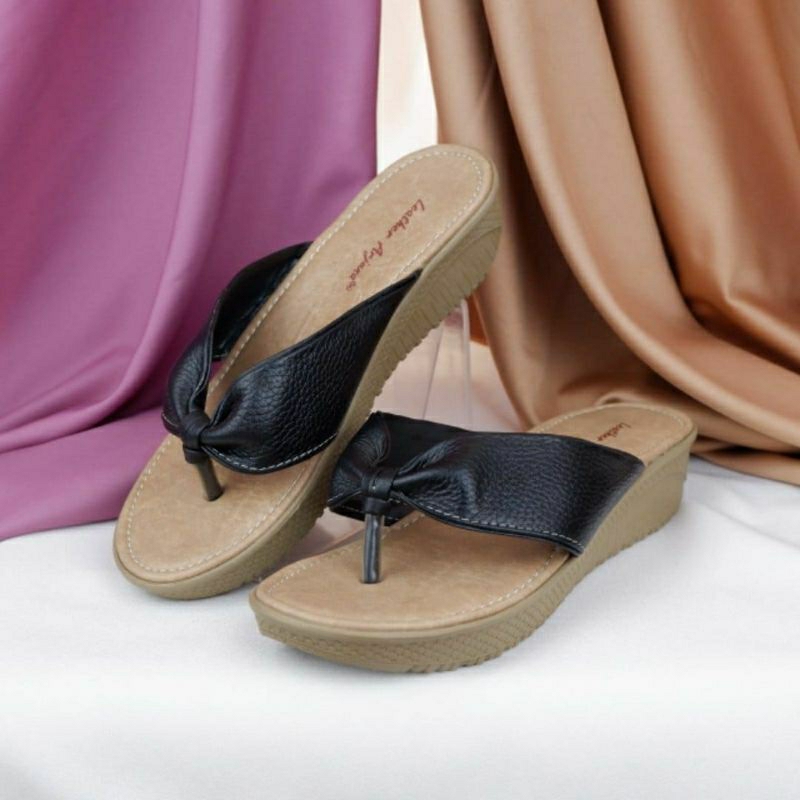 Sandal Kulit Asli Wanita Capit