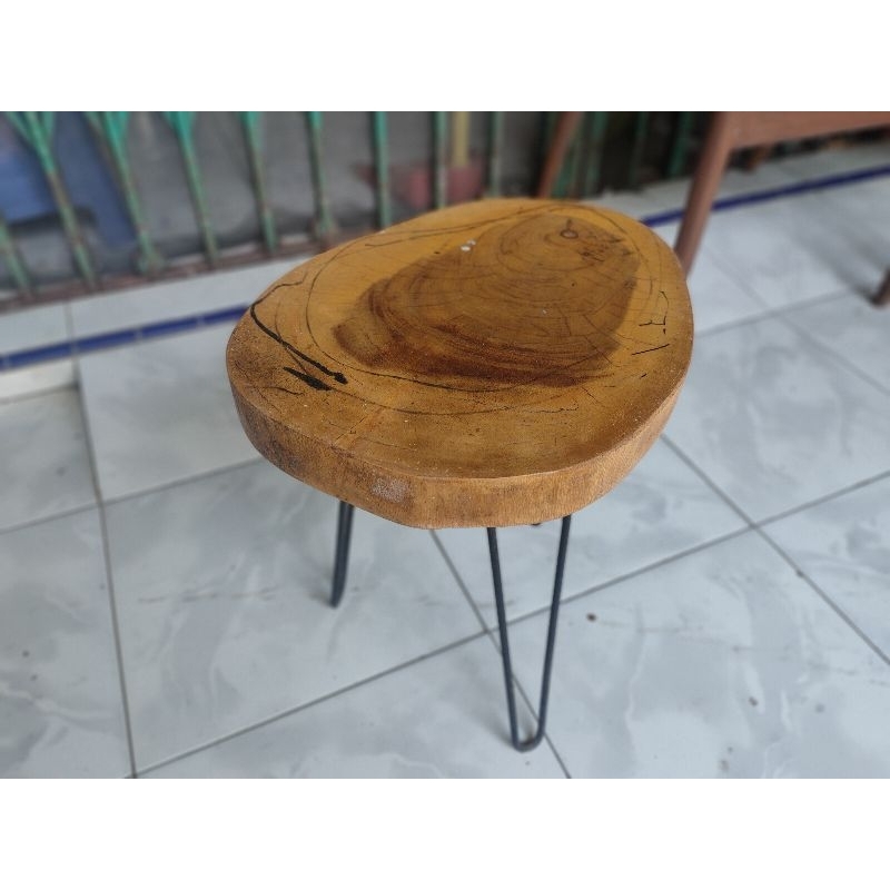 Kursi Stool Bundar Cafe Kaki Besi Kayu Suar