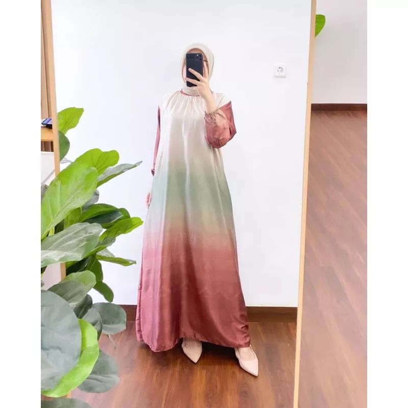 CHELSEA GRADASI SILK DRESS