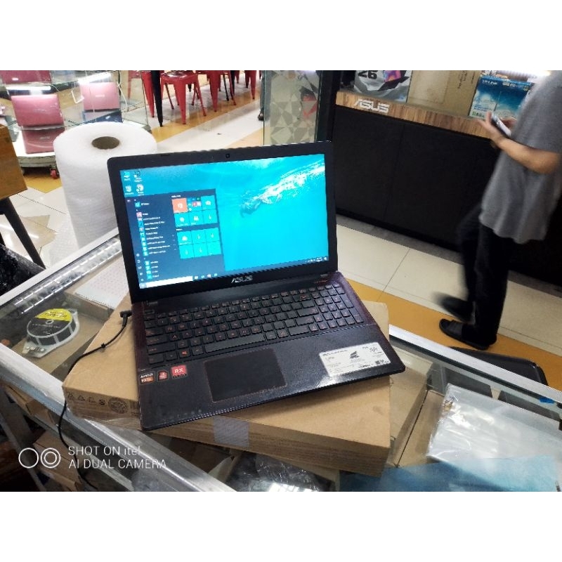 laptop second gaming desain programmer asus x5501 amd QUAD CORE FX9830P RADEON R7 RAM 8GB ssd 256 RX 15 inc