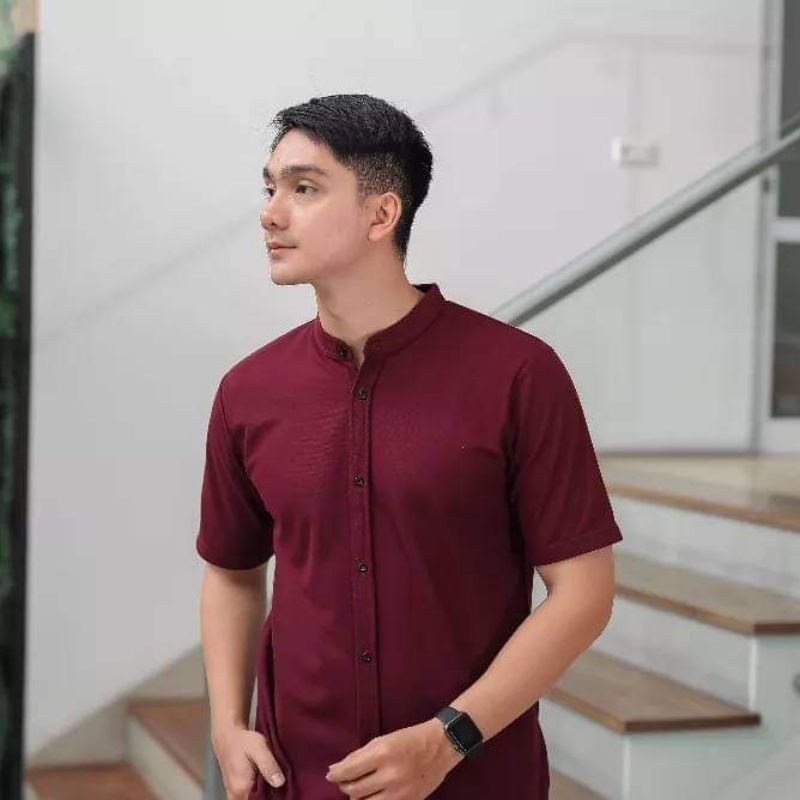 Kemeja Lengan Pendek Pria Dewasa-Kemeja Lengan Pendek Pria Polos-Kemeja Slim Fit Pria-Kemeja Pique-K