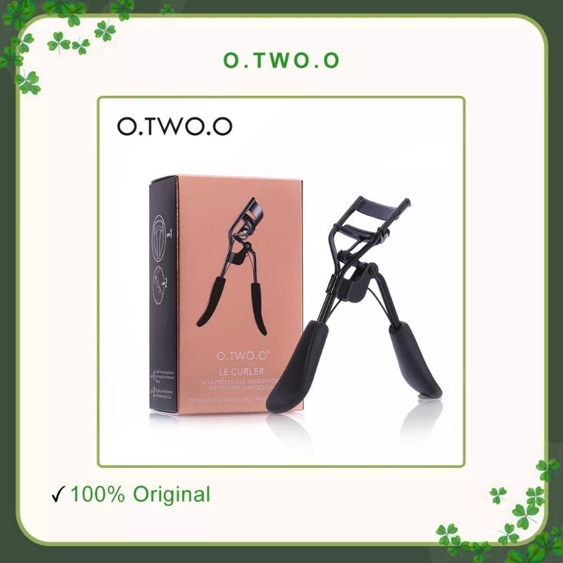 O.TWO.O Eyelash Curler Pelentik Bulumata / Penjepit Bulu Mata O.TWO.O