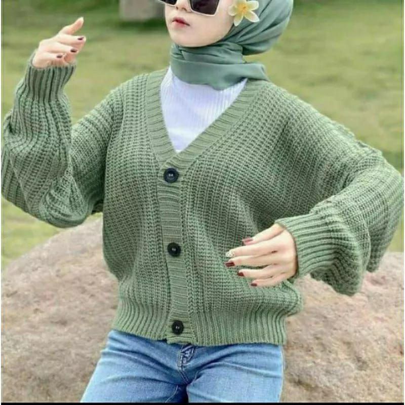 sweater rajut wanita crop kancing 3
