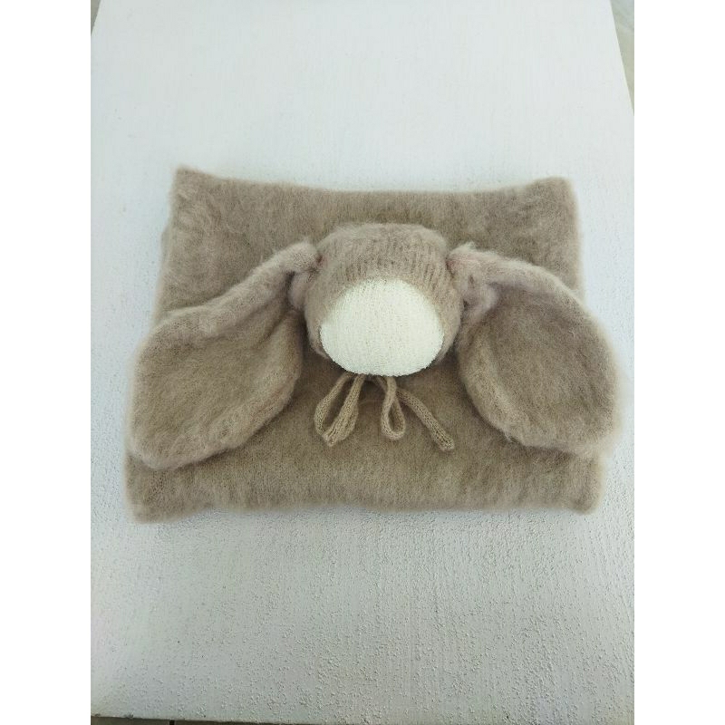 Bunny bonnet set with wrap properti foto bayi
