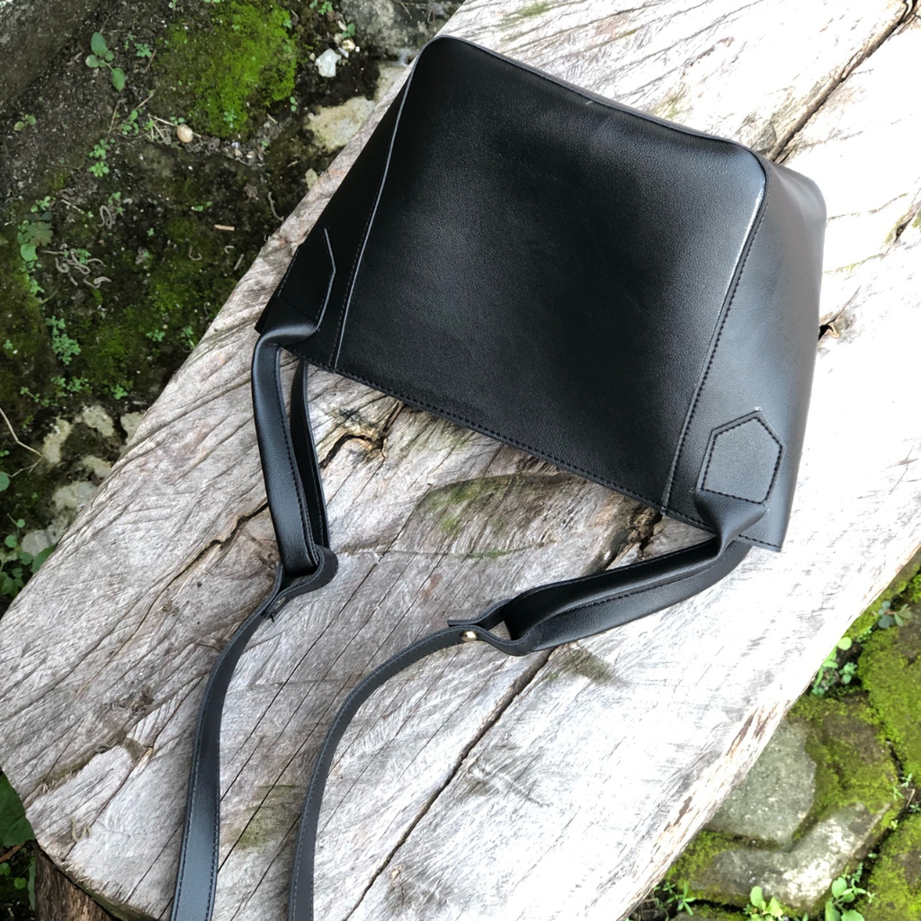 Zalfa Tas Selempang Wanita Delia / Tas Wanita Murah / Tas Fashion Wanita Kekinian