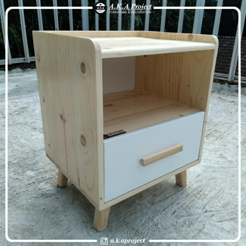 Nakas kayu / Meja nakas /lemari kamar minimalis