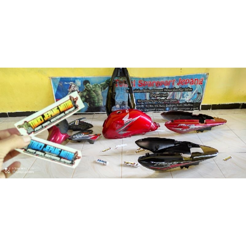 body set tiger revo merah 2013 original copotan atau body set tirev merah 2013 atau body tirev set 2