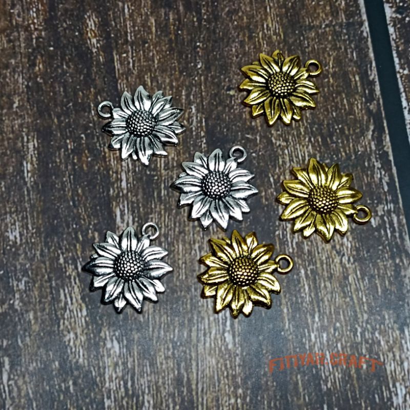 Liontin Charm Bunga Matahari 19*22 mm Charm Model Bunga Matahari Bandul Gelang Kalung Dan Aksesoris DIY