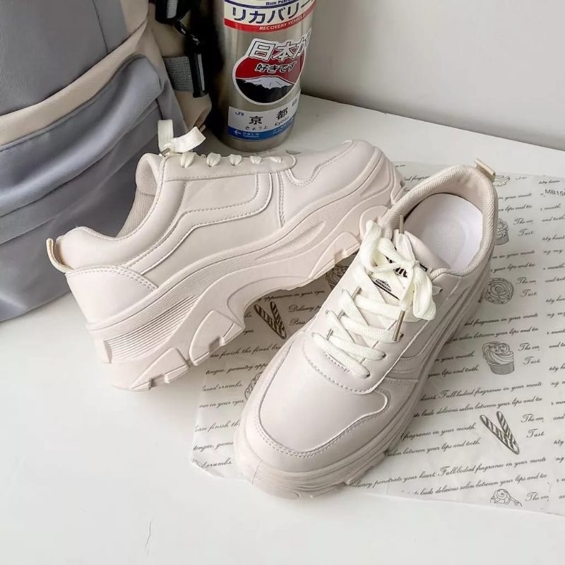 SEPATU SNEAKERS WANITA KOREA TAEYONG TERLARIS FNPS01