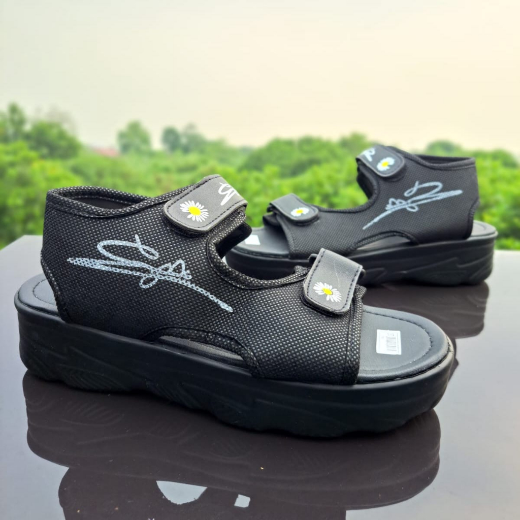Sandal Wedges Wanita Hak 4 cm Hitam Putih - VINANDOZ YF01