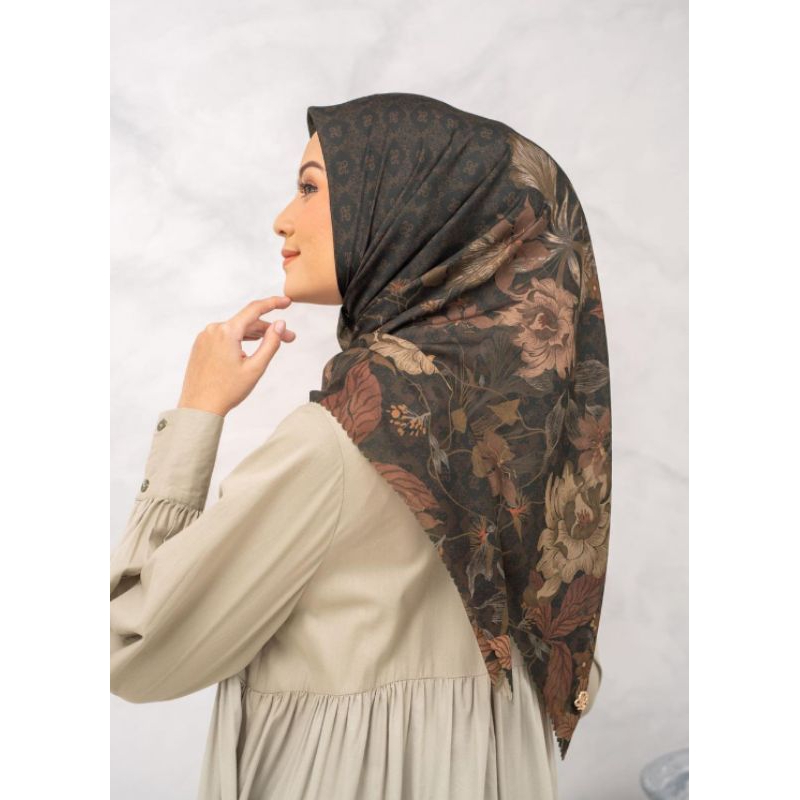 ASILA SCRAF by Heaven lights