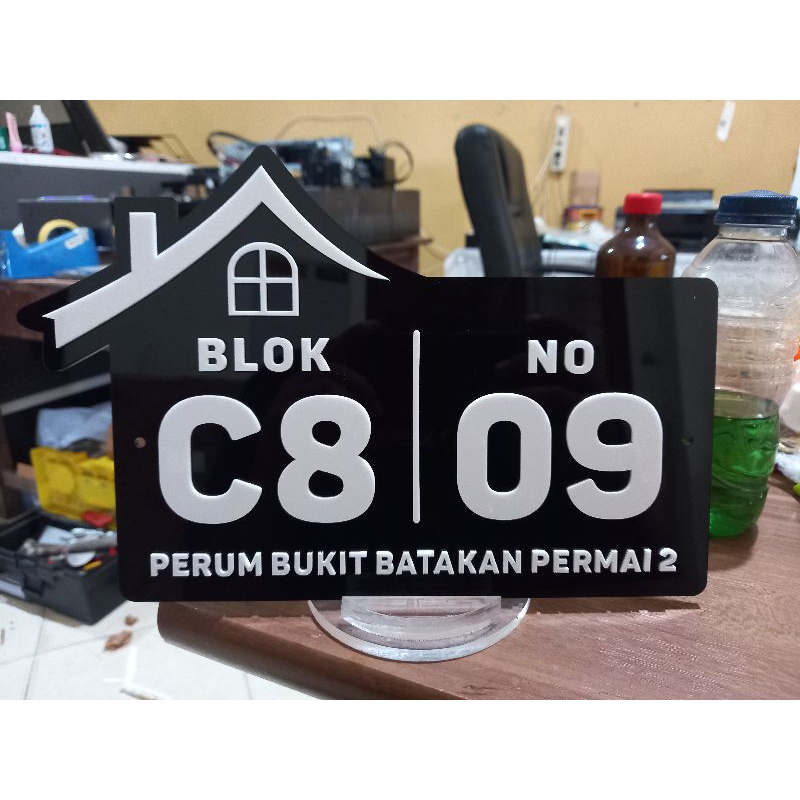 No. Rumah Akrilik