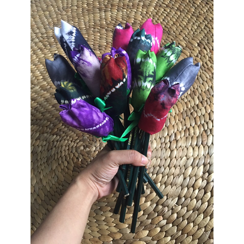 

PENSIL TULIP SASIRANGAN