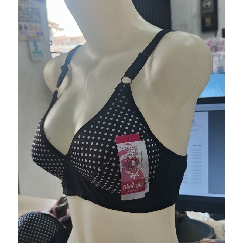 BEEE_91/Bra Hkg / Bh Import /123 Bra Tanpa Kawat 989