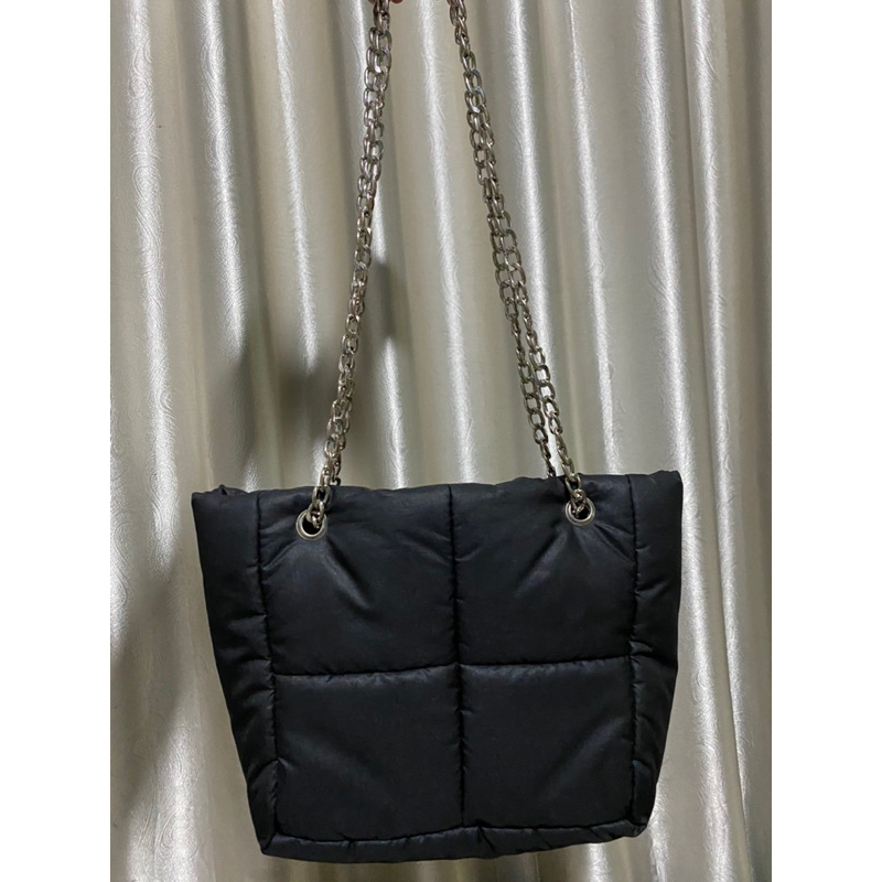 [PRELOVED] Black Puffy Bag