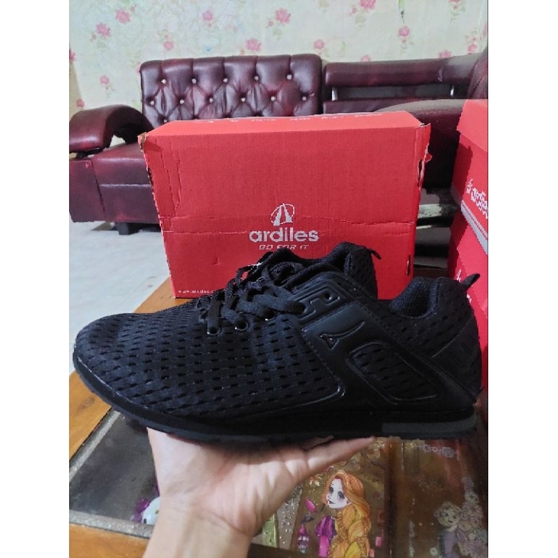 Sepatu pria full black original (new)