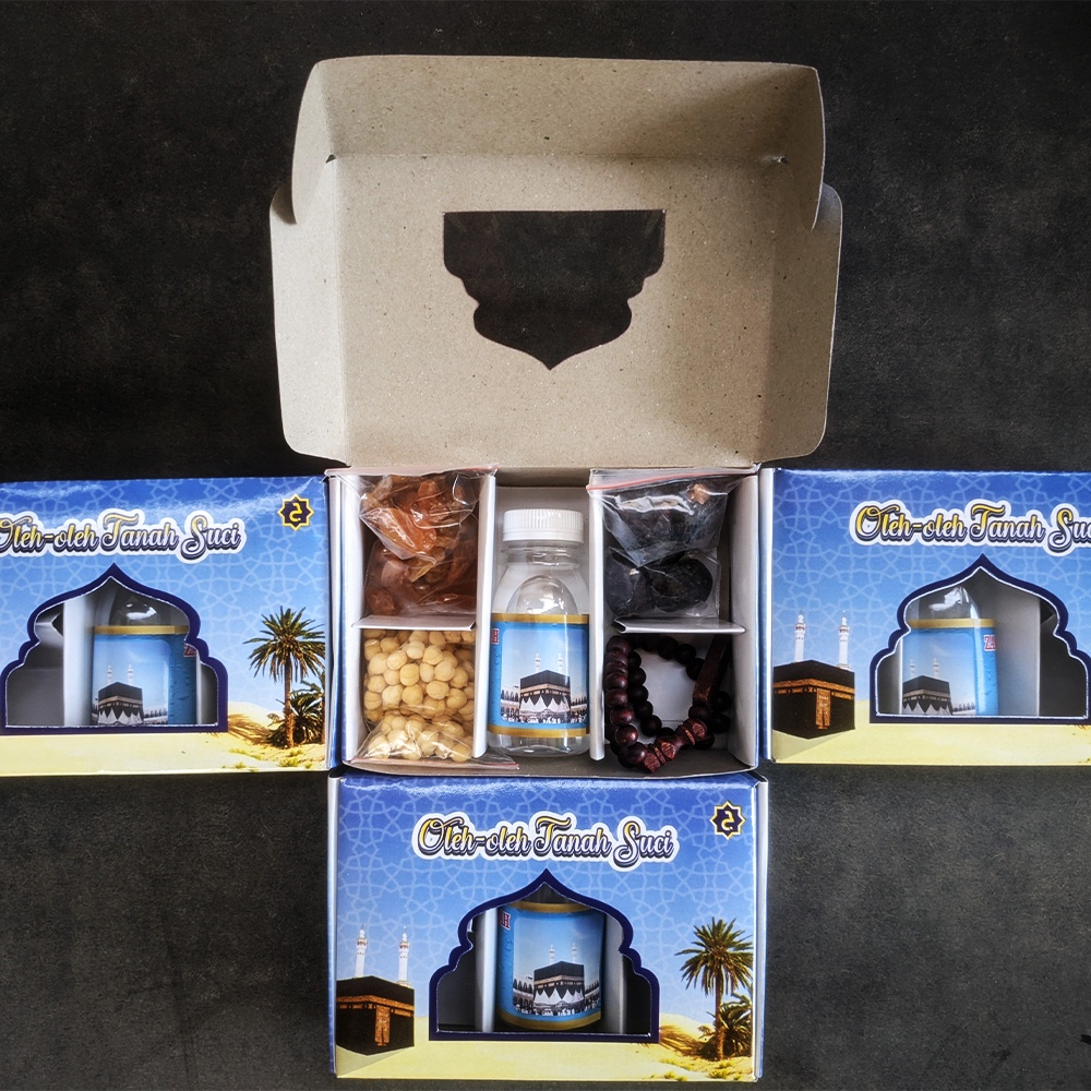 

Dus Oleh - oleh Haji Sudah Termasuk Botol Zamzam