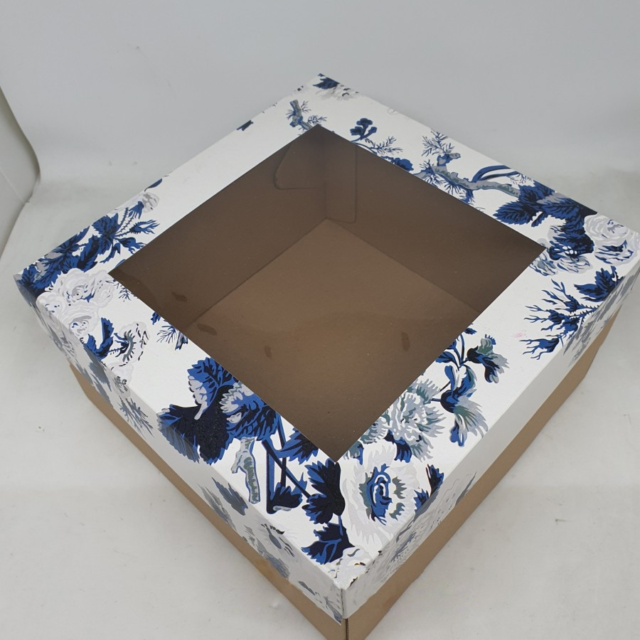 

(5 pcs) kardus kue tart ulang tahun dus bolu box choffon cake kotak kemasan motif blue flower tutup jendela mika ukuran 25x25
