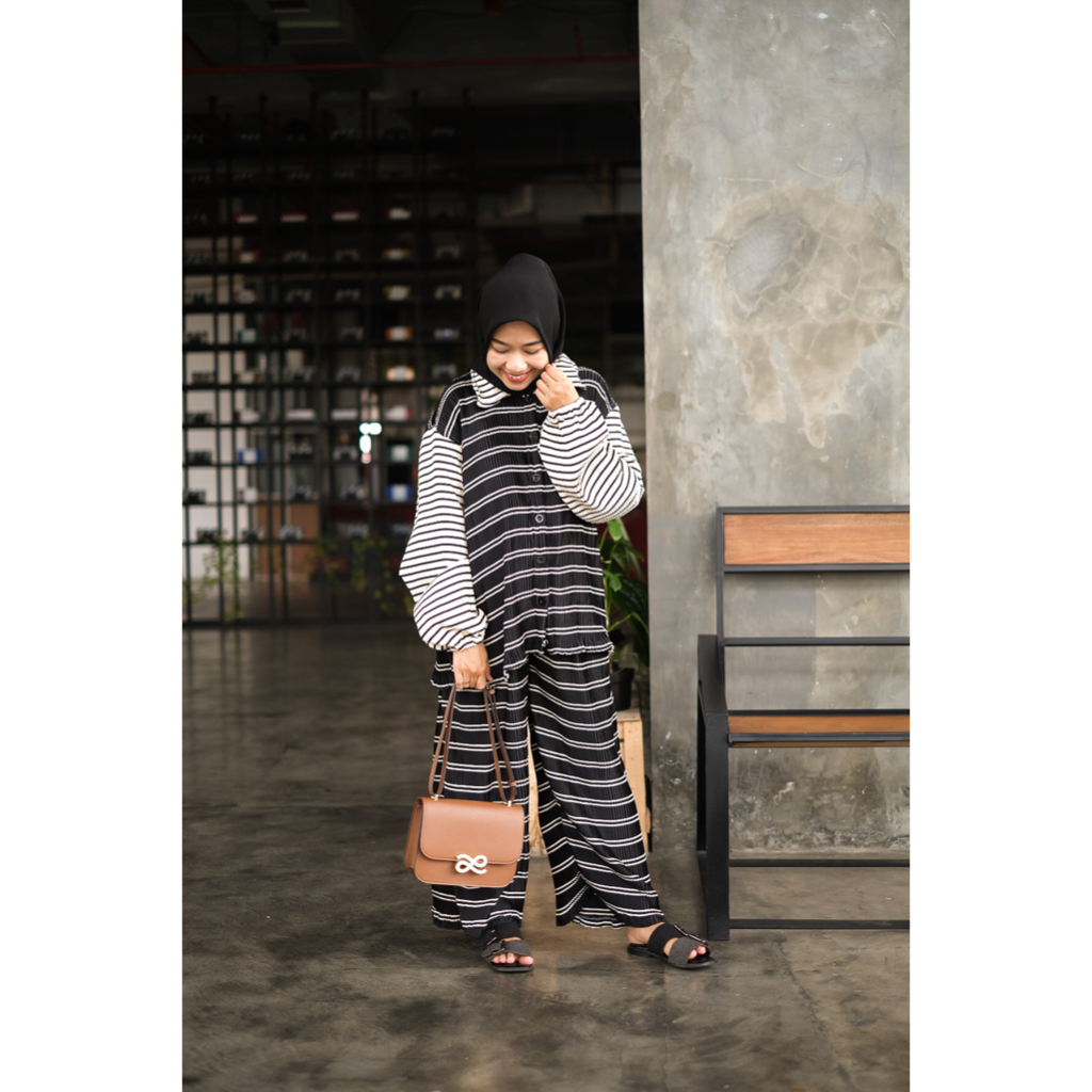 Hprojects - Chromatic One Set Plisket