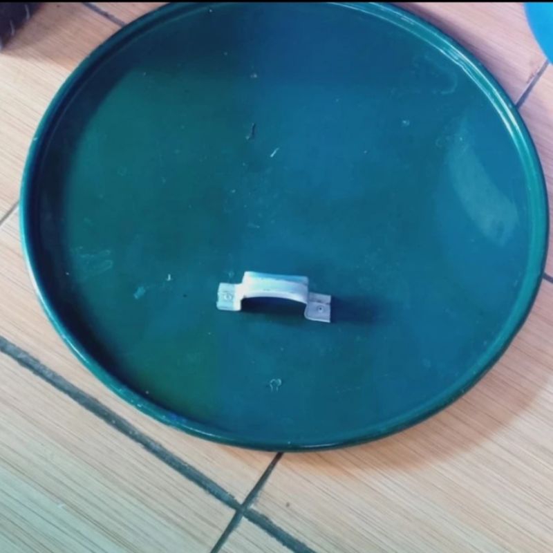 Tutup drum besi 200 liter