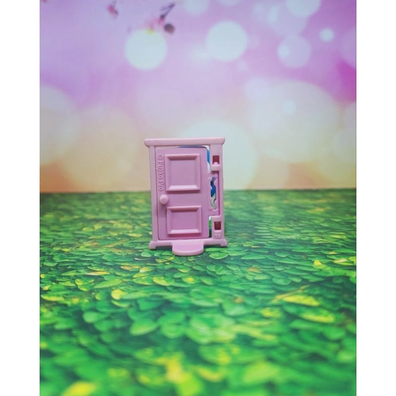 Mini Figure pintu kemana saja doraemon fujiko pro mainan happy meal set 2pcs