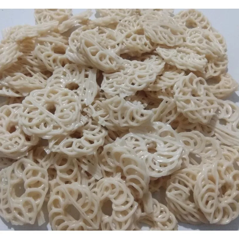 

Kerupuk mawar 500 gram/kerupuk Rafael/kerupuk seblak/kerupuk seblak mentah/seblak Rafael mentah 500 gram