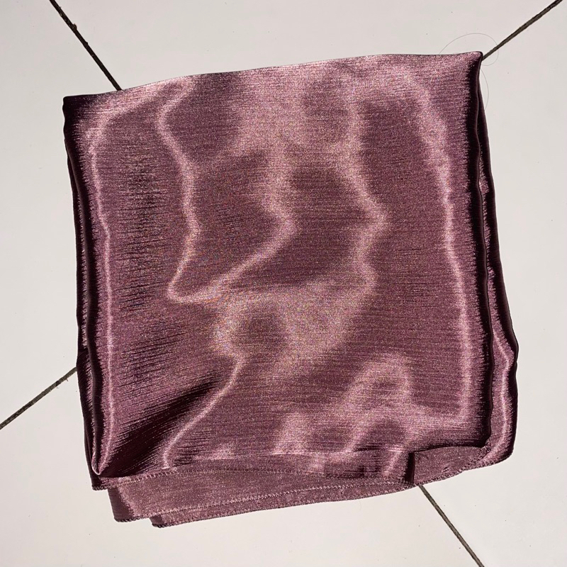 Preloved Pashmina Silk Pink Diamond