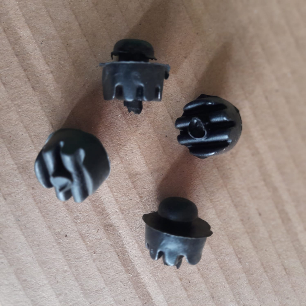 karet jok motor supra fit new karet peredam jok motor honda supra fit  new full set 4 pcs