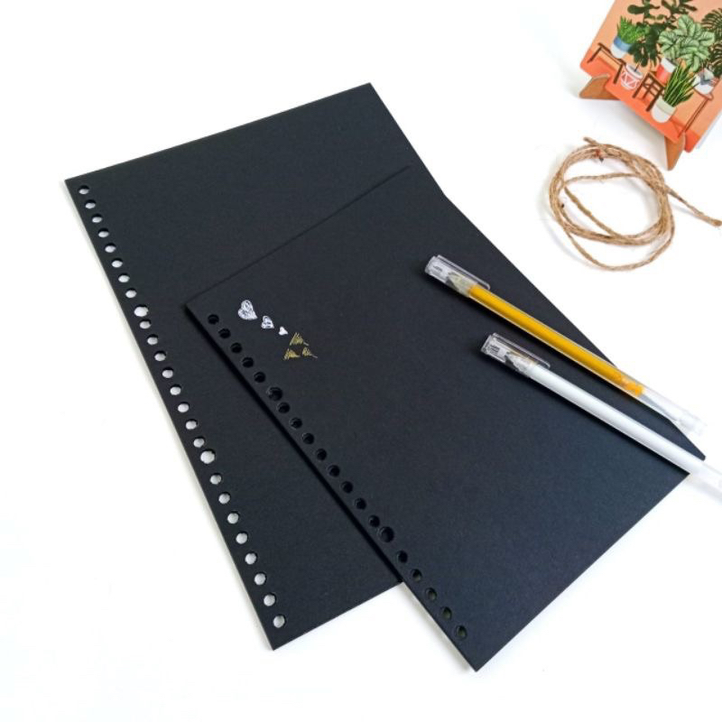 

LOOSE LEAF BLACK PAPER 190 GSM LOOSE LEAF SUPER BLACK KERTAS REFIL