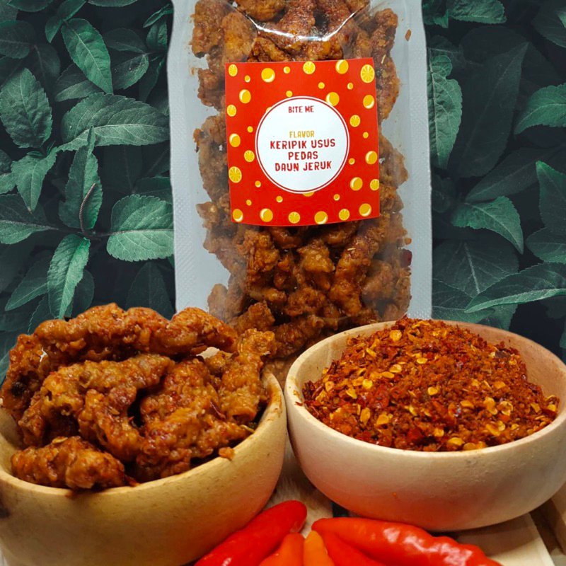 

Kripik usus pedas extra daun jeruk / usus kriuk pedas extra daun jeruk / snack / cemilan keripik usus pedas