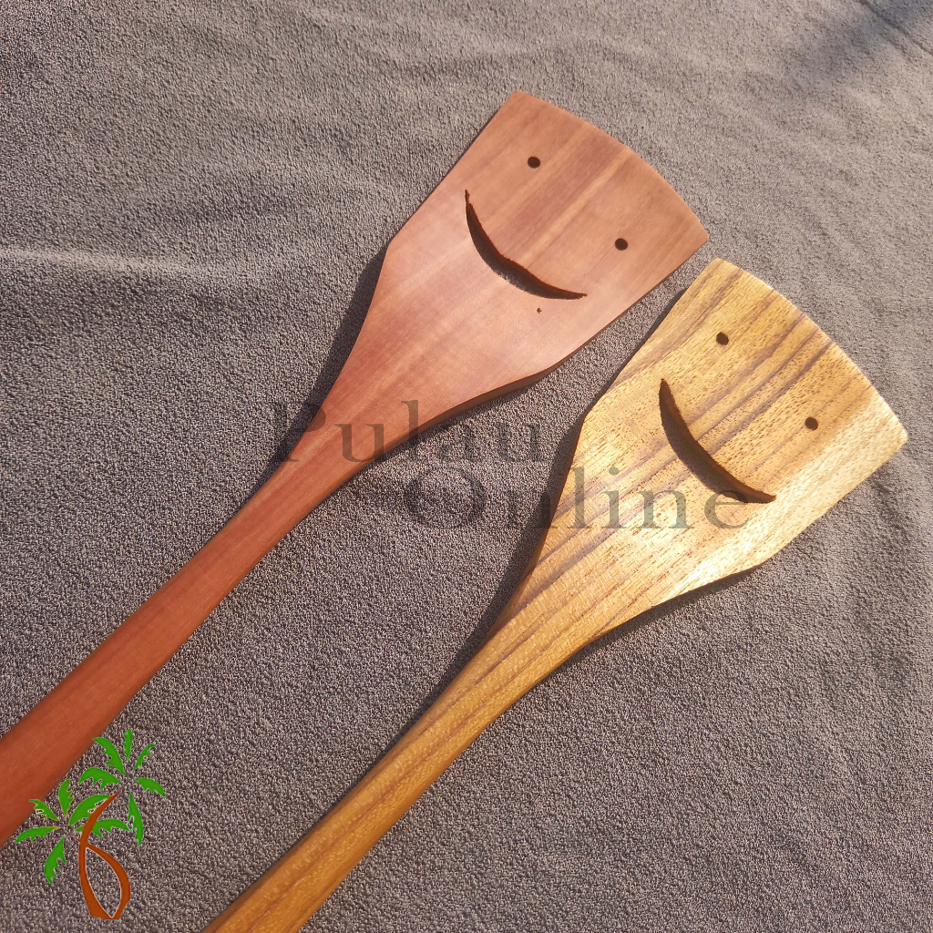 Spatula kayu Emoticon panjang 35 cm - Sutil kayu boneka