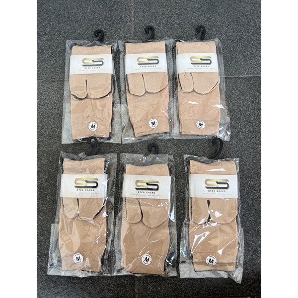 Kaos Kaki Jempol Kaki Warna Cream / Kaos Kaki Muslimah / Kaos Kaki Bahan Nylon Panjang 35cm Size M