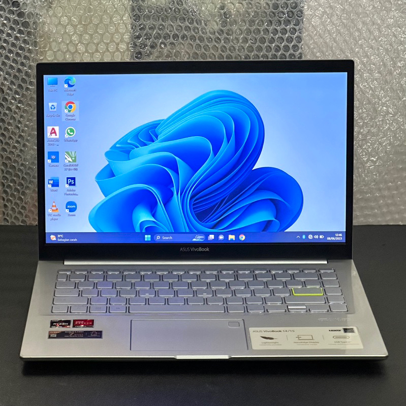 Laptop Asus VivoBook 14 X421IAY M413I Ryzen 5 4500U SSD 512GB 14inch FHD Second