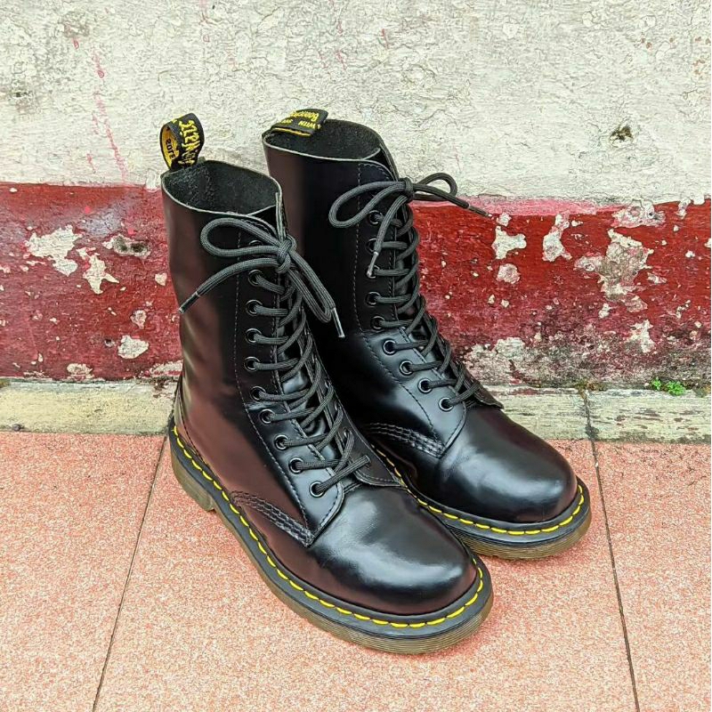 Dr.Martens 1490 Black Smooth (MIV)
