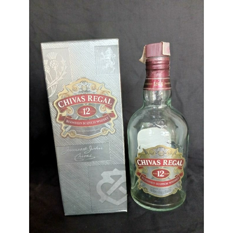 botol bekas miras Chivas Regal 12