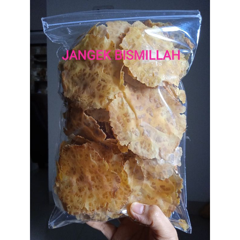 

Kerupuk Jengkol atau Kerupuk Jariang Goreng Super Khas Batusangkar