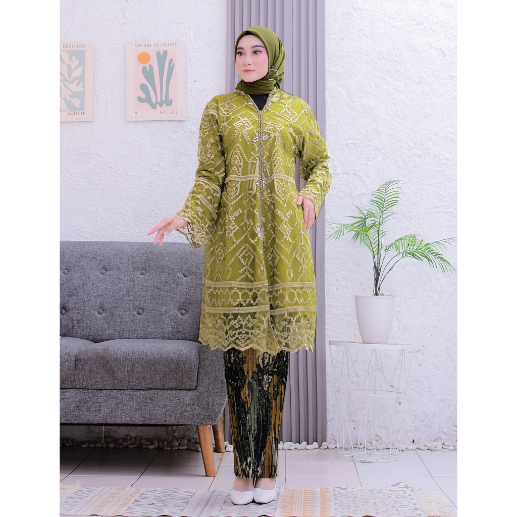 Vanriz Kebaya-Kebaya Tunik Tile Sapto Kinara Full Paet