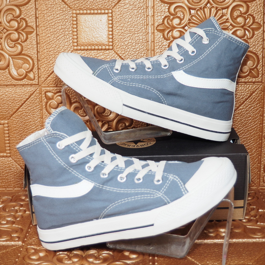 SEPATU PRIA CONVERSE ALL STAR CHUCK TAYLOR II SEPATUCONVERSE ALLSTAR UNDEFEATED