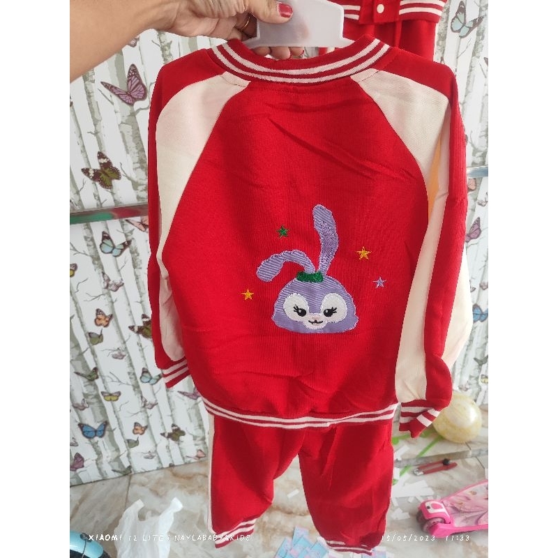 setelan jaket merah putih